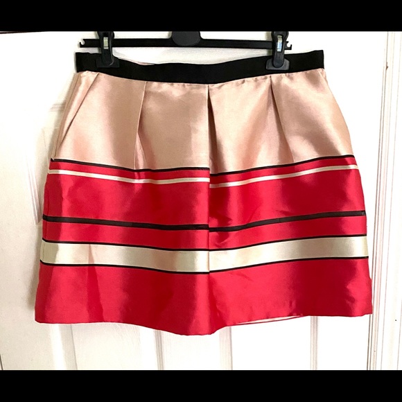 GORGEOUS COAST SKIRT - Picture 2 of 6